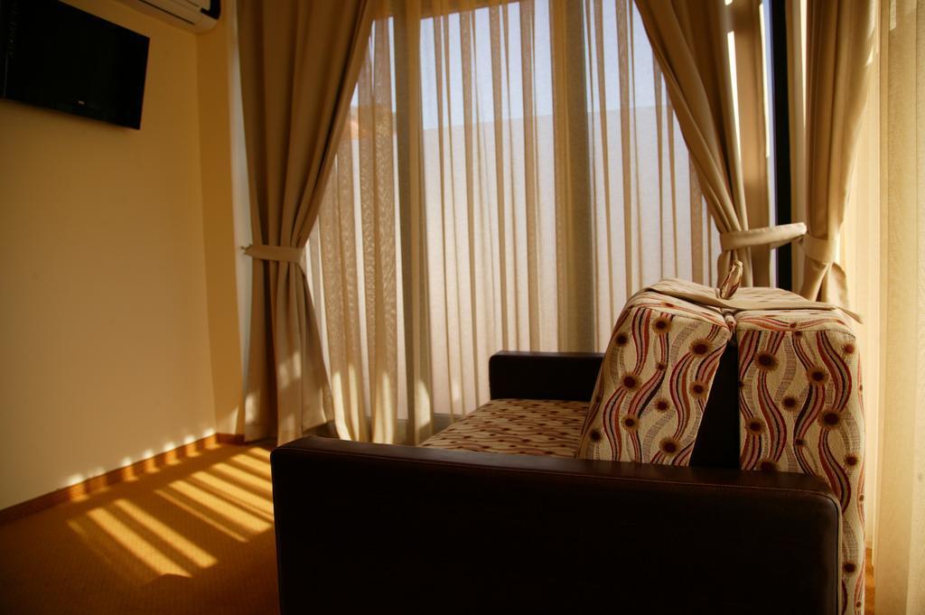 Garni Hotel Contact Belgrade Room photo