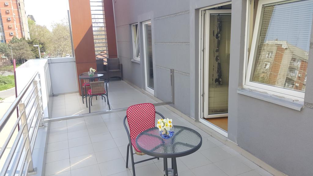 Garni Hotel Contact Belgrade Exterior photo