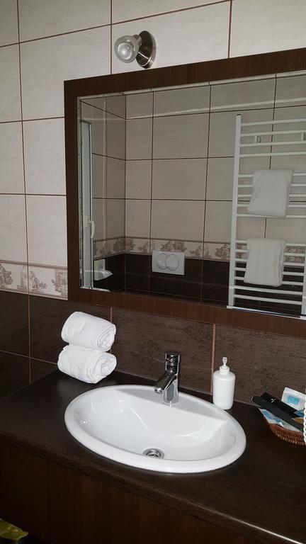 Garni Hotel Contact Belgrade Exterior photo